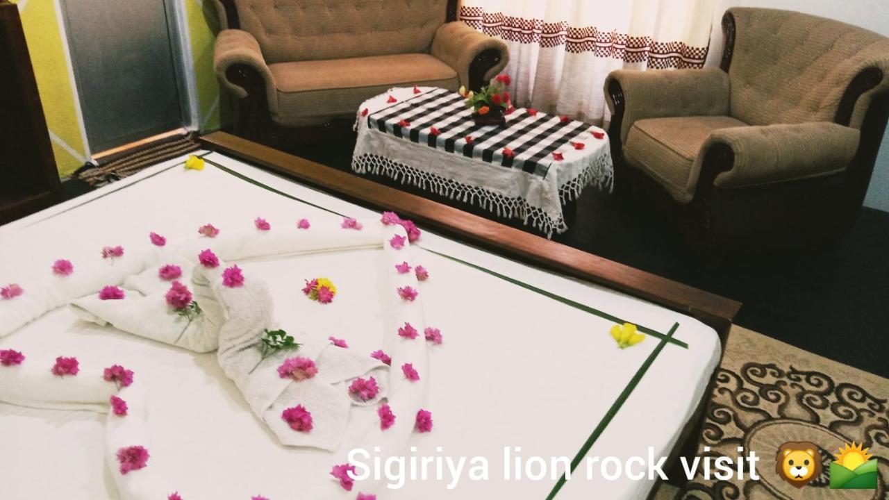 Oleena Home Stay 하바라나 외부 사진